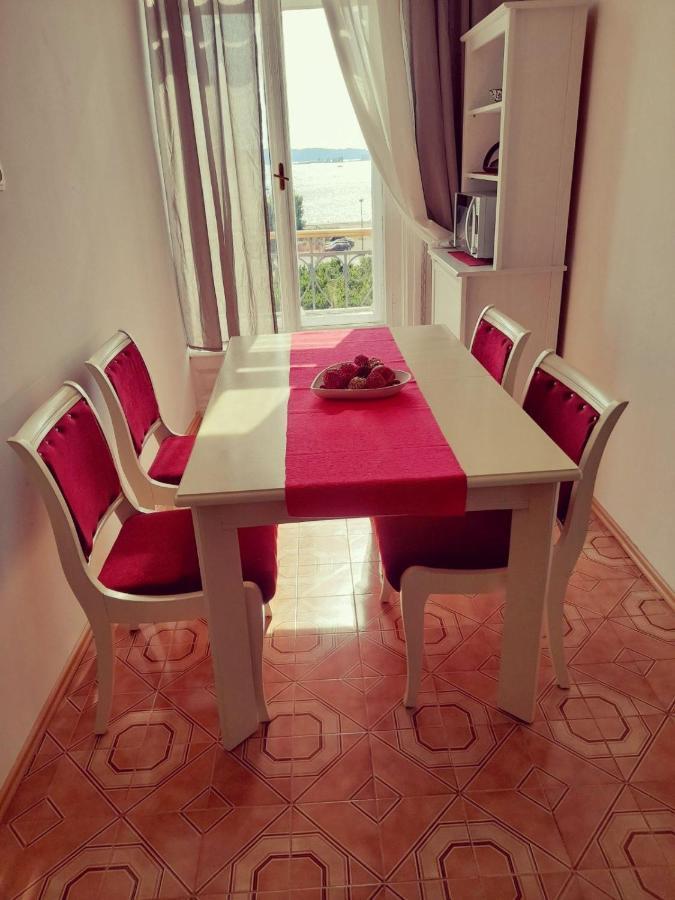 App Obrovac In The Centre - With Amazing Sea View! Apartamento PUY Exterior foto