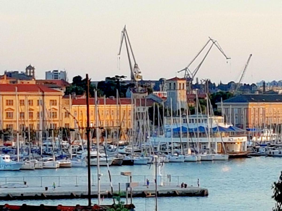 App Obrovac In The Centre - With Amazing Sea View! Apartamento PUY Exterior foto